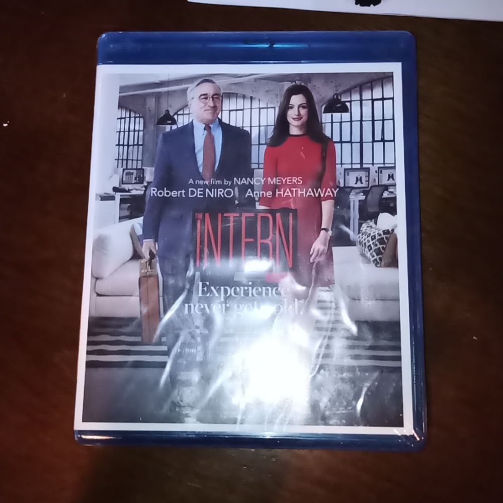 New The Intern Blu-ray DVD